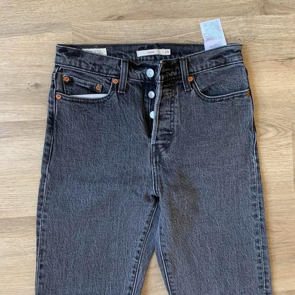 Vintage Levi’s Straight High Rise Wedgie Jeans - Picture 5 of 5